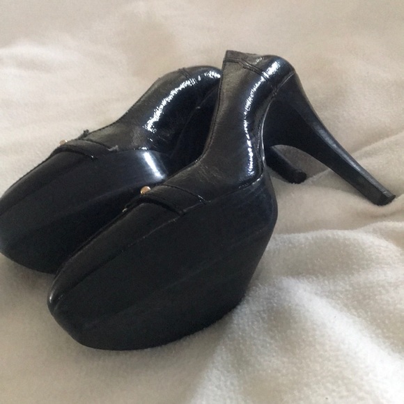 Micheal Kors beautiful black hills - Picture 2 of 4